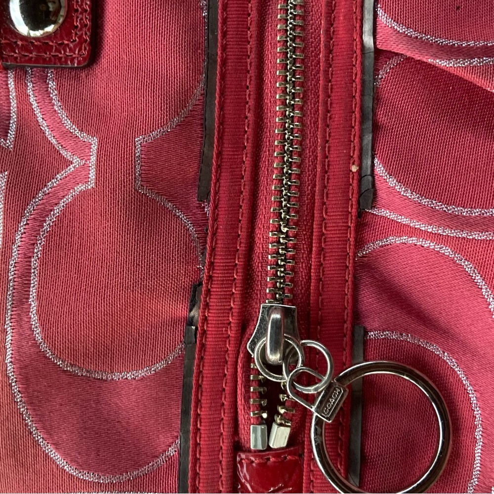 100% Authentic Coach Poppy Signature Glam Tote | Pre-loved | GUC - Picture 4 of 9